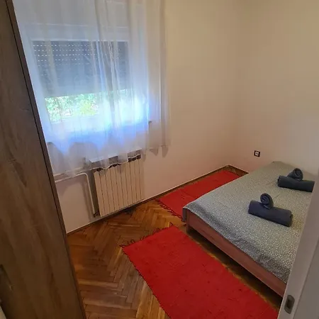 Pablo With Pool Apartment